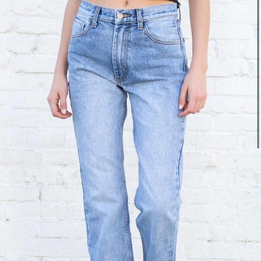 Brandy Melville / Molly Light Wash Jeans
